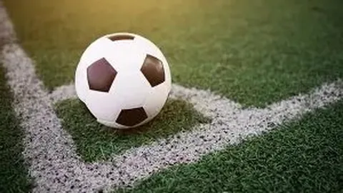 《王楚钦盛赞队友黄镇廷杜凯琹！莎头小组豪取三连胜，揭秘关键第五局战术调整》