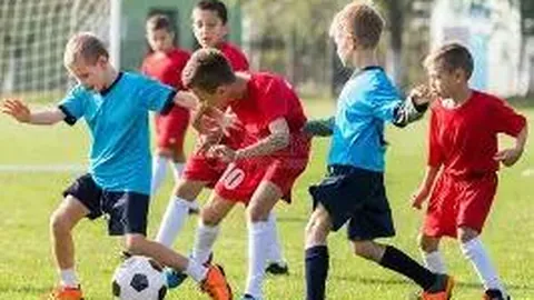 李璇揭秘：知名教练常卫魏透露，女足执教邀约尚未浮出水面！